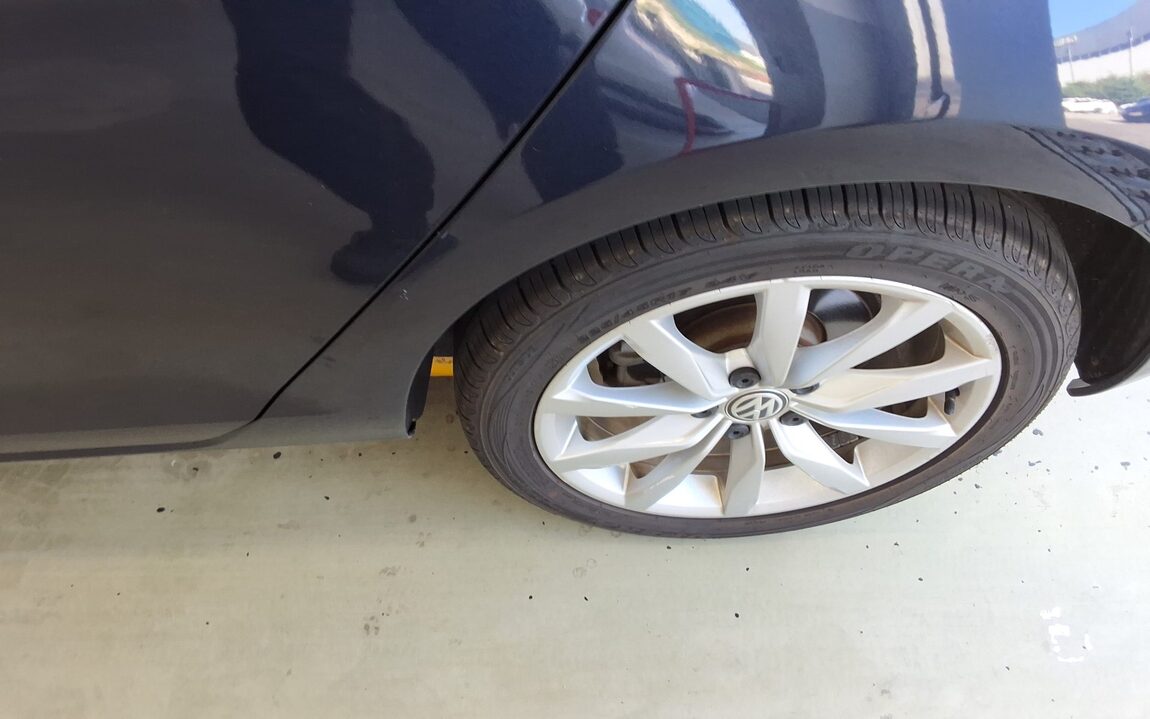 VOLKSWAGEN GOLF (7TH GEN) 2.0 TDI 2015 - zdjęcie 24