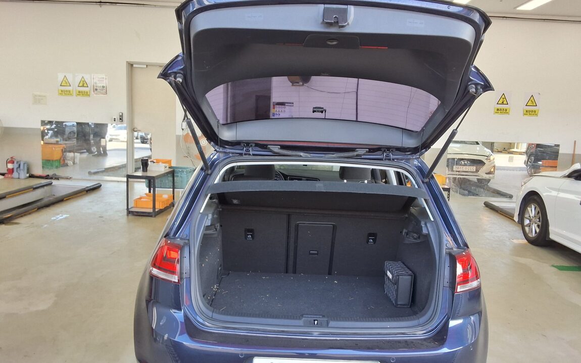 VOLKSWAGEN GOLF (7TH GEN) 2.0 TDI 2015 - zdjęcie 15