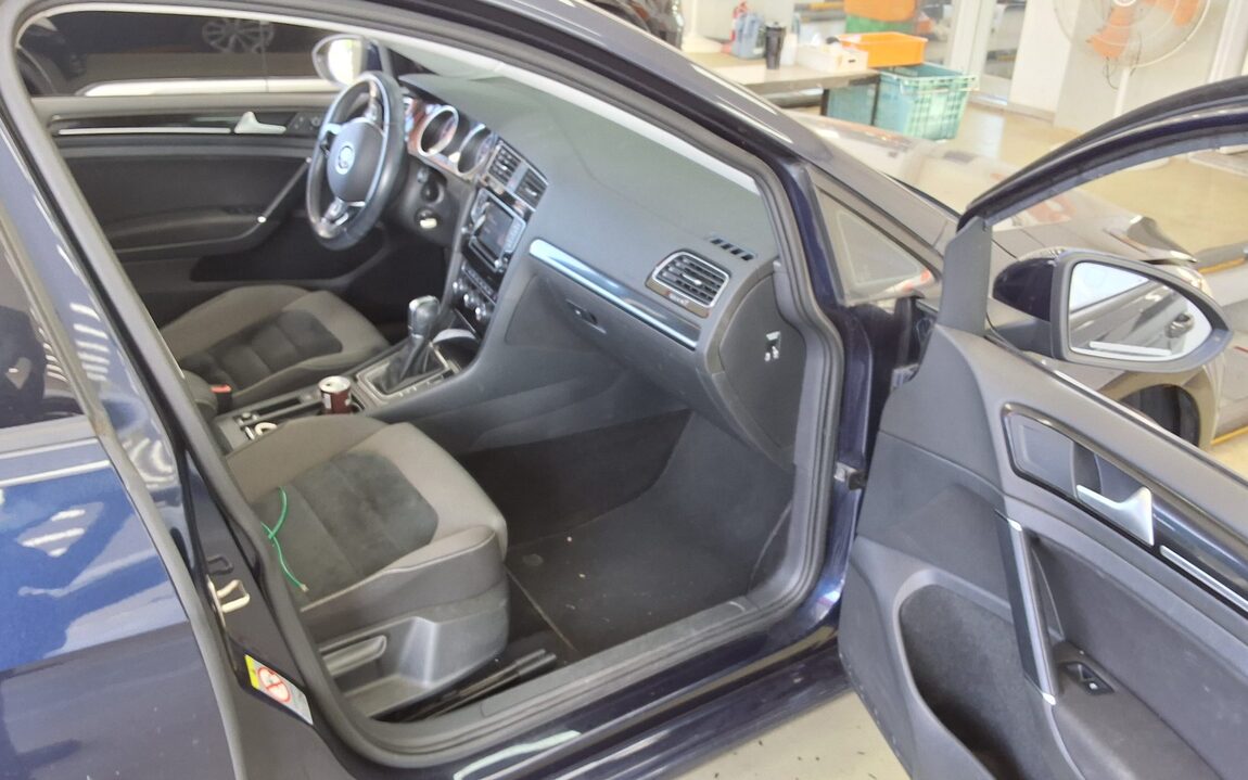 VOLKSWAGEN GOLF (7TH GEN) 2.0 TDI 2015 - zdjęcie 14