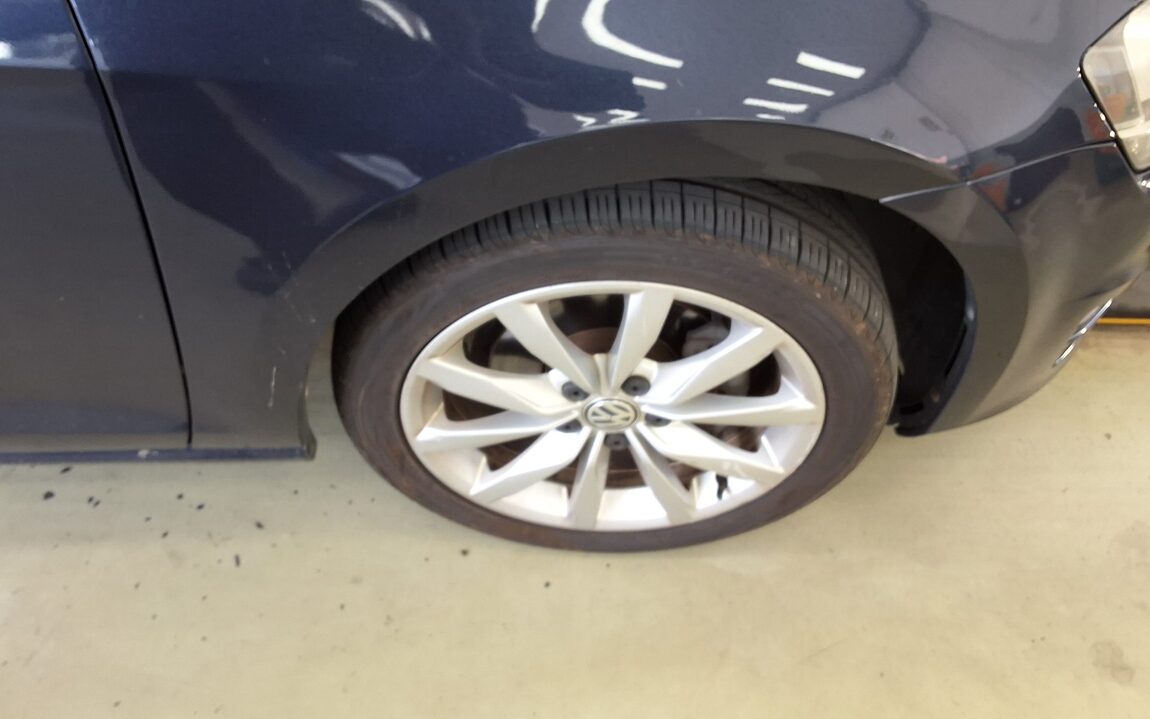 VOLKSWAGEN GOLF (7TH GEN) 2.0 TDI 2015 - zdjęcie 25