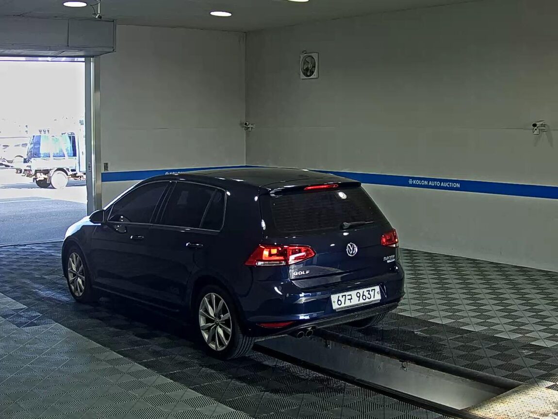 VOLKSWAGEN GOLF (7TH GEN) 2.0 TDI 2015 - zdjęcie 6