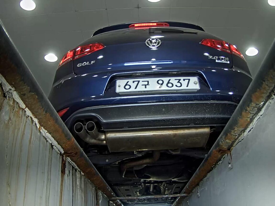 VOLKSWAGEN GOLF (7TH GEN) 2.0 TDI 2015 - zdjęcie 8