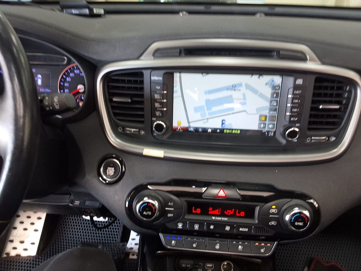 KIA ALL NEW SORENTO R2.0 4WD NOBLESSE 2015 - zdjęcie 24