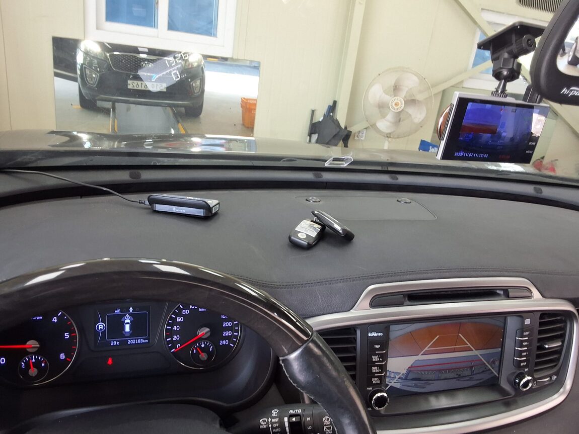 KIA ALL NEW SORENTO R2.0 4WD NOBLESSE 2015 - zdjęcie 25