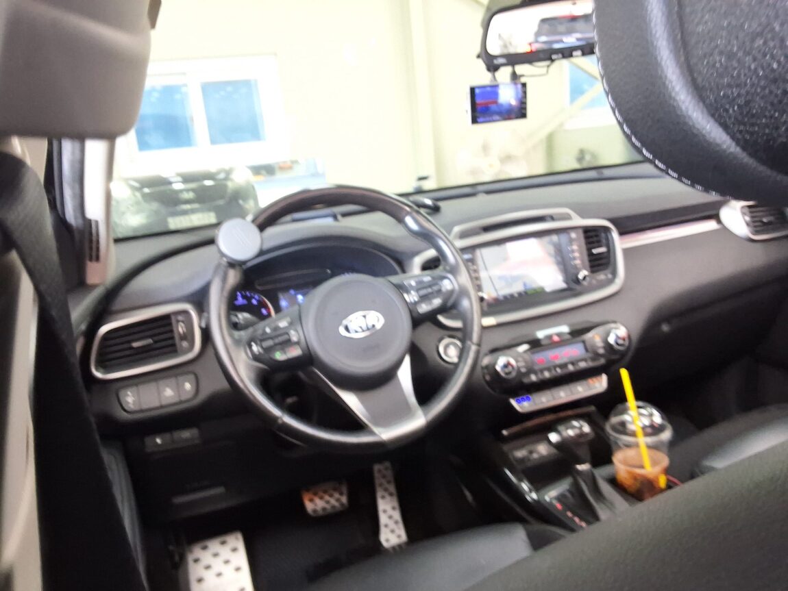 KIA ALL NEW SORENTO R2.0 4WD NOBLESSE 2015 - zdjęcie 12