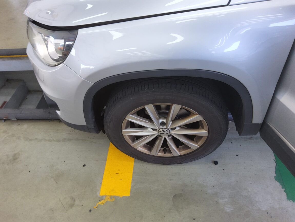 VOLKSWAGEN TIGUAN 2.0 TDI BLUEMOTION 2016 - zdjęcie 19