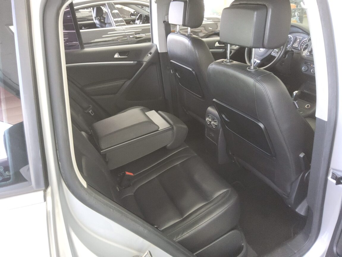 VOLKSWAGEN TIGUAN 2.0 TDI BLUEMOTION 2016 - zdjęcie 13