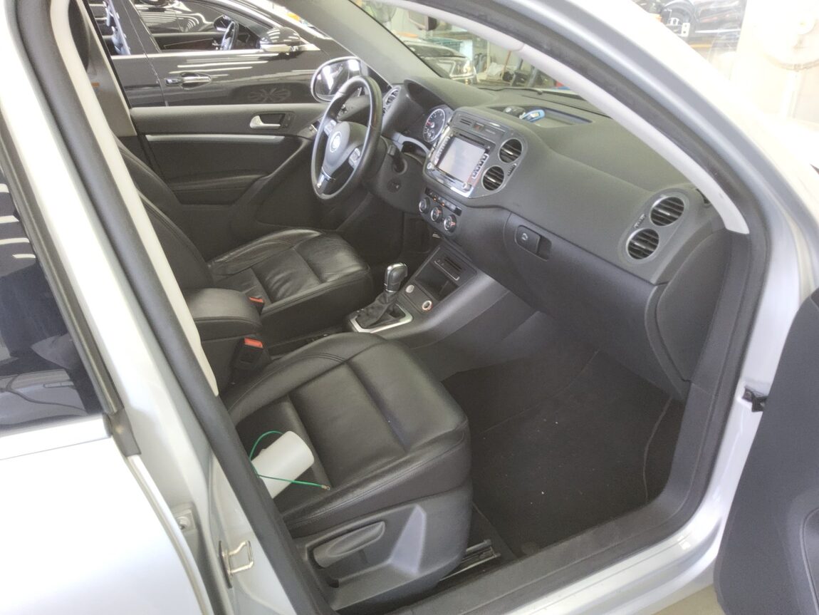 VOLKSWAGEN TIGUAN 2.0 TDI BLUEMOTION 2016 - zdjęcie 14