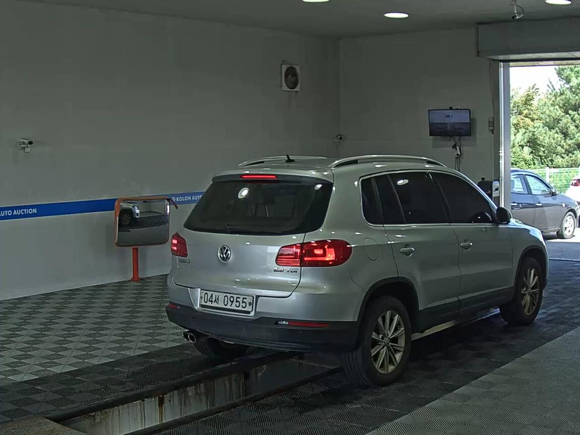 VOLKSWAGEN TIGUAN 2.0 TDI BLUEMOTION 2016 - zdjęcie 5