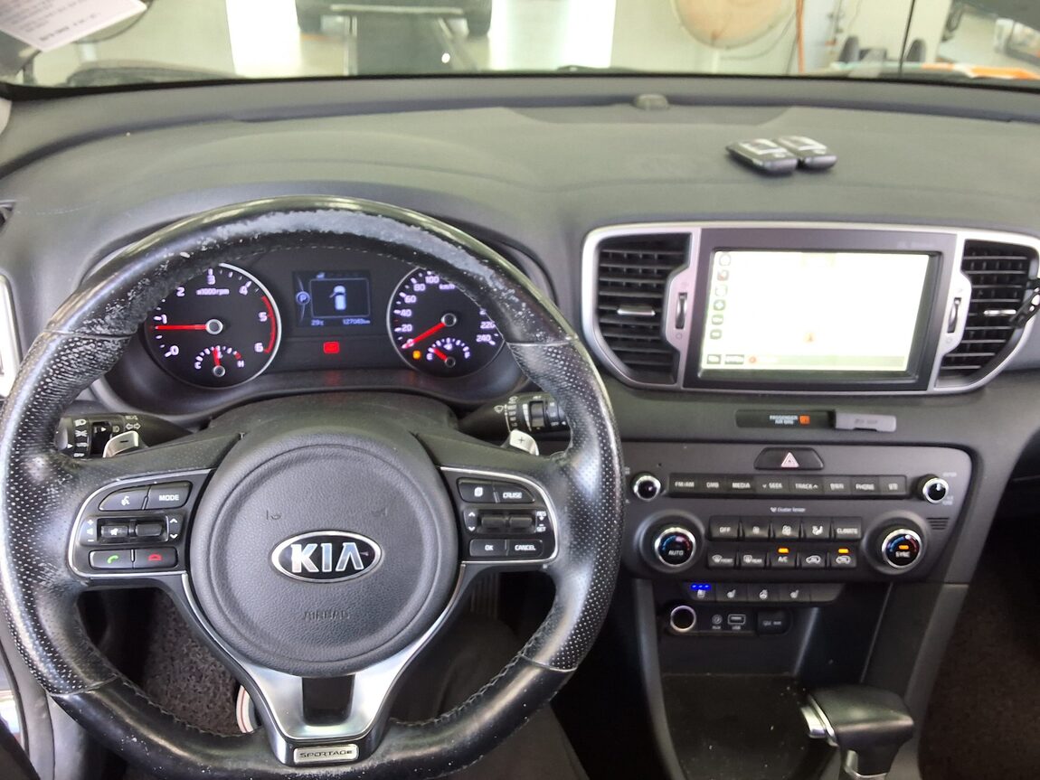 KIA NEW SPORTAGE 1.7 2WD NOBLESSE 2016 - zdjęcie 18