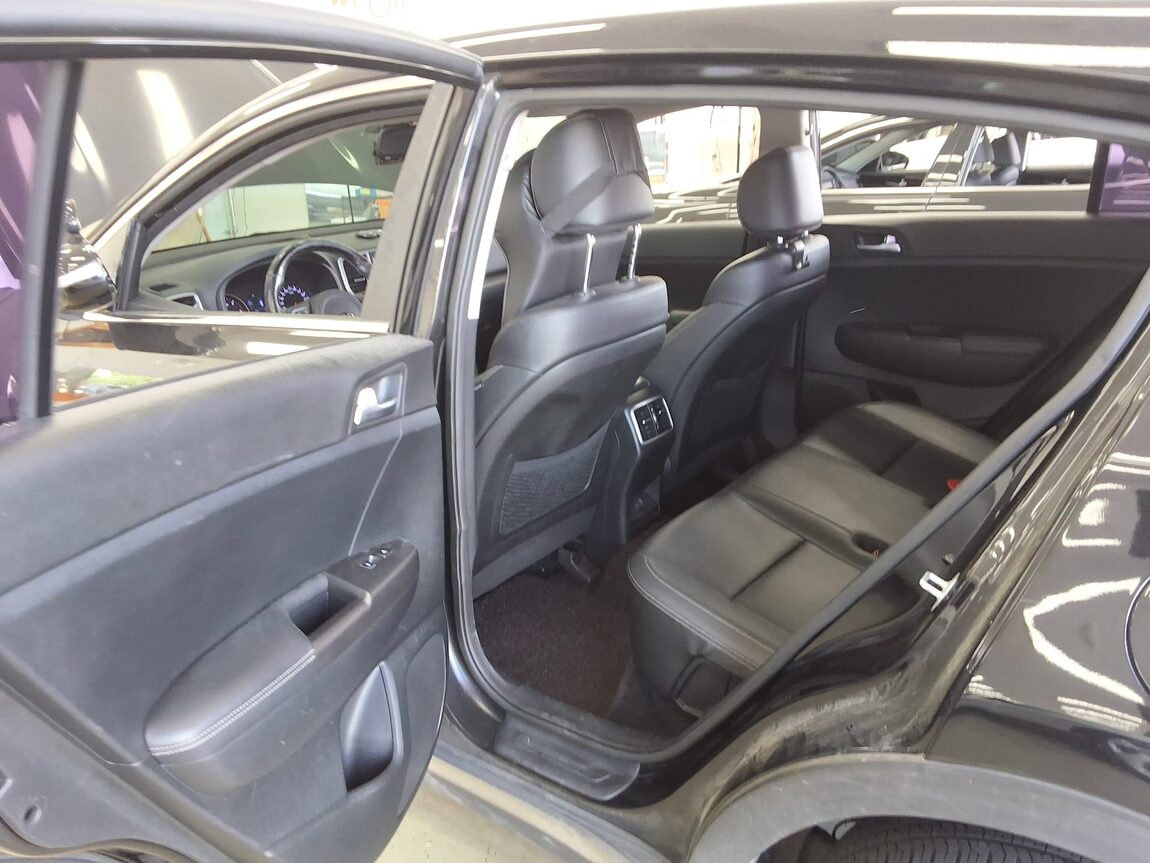 KIA NEW SPORTAGE 1.7 2WD NOBLESSE 2016 - zdjęcie 13