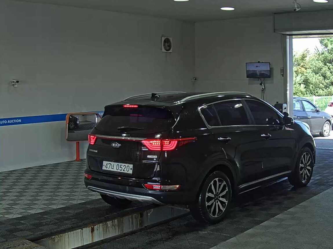 KIA NEW SPORTAGE 1.7 2WD NOBLESSE 2016 - zdjęcie 5