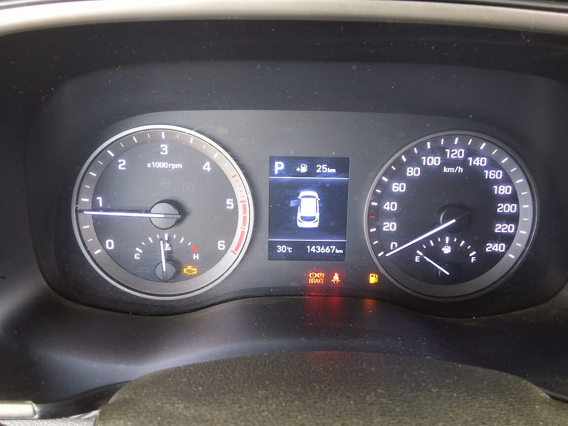 HYUNDAI NEW TUCSON 1.6 DIESEL 2WD MODERN 2019 - zdjęcie 10