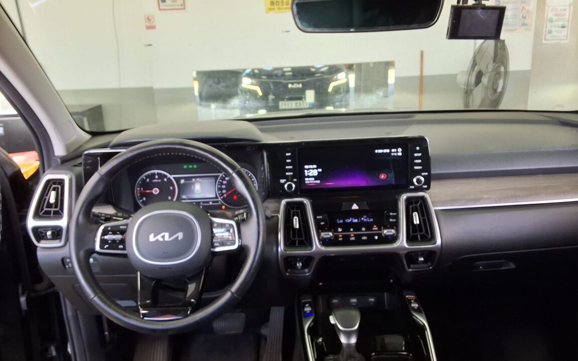 KIA NEW SORENTO (MQ4) 2.2 DIESEL 2WD PRESTIGE 2023 - zdjęcie 11