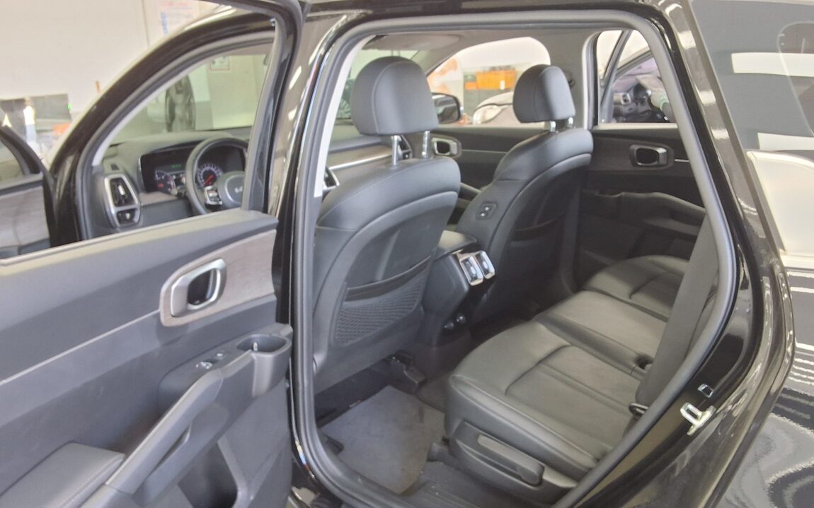 KIA NEW SORENTO (MQ4) 2.2 DIESEL 2WD PRESTIGE 2023 - zdjęcie 12