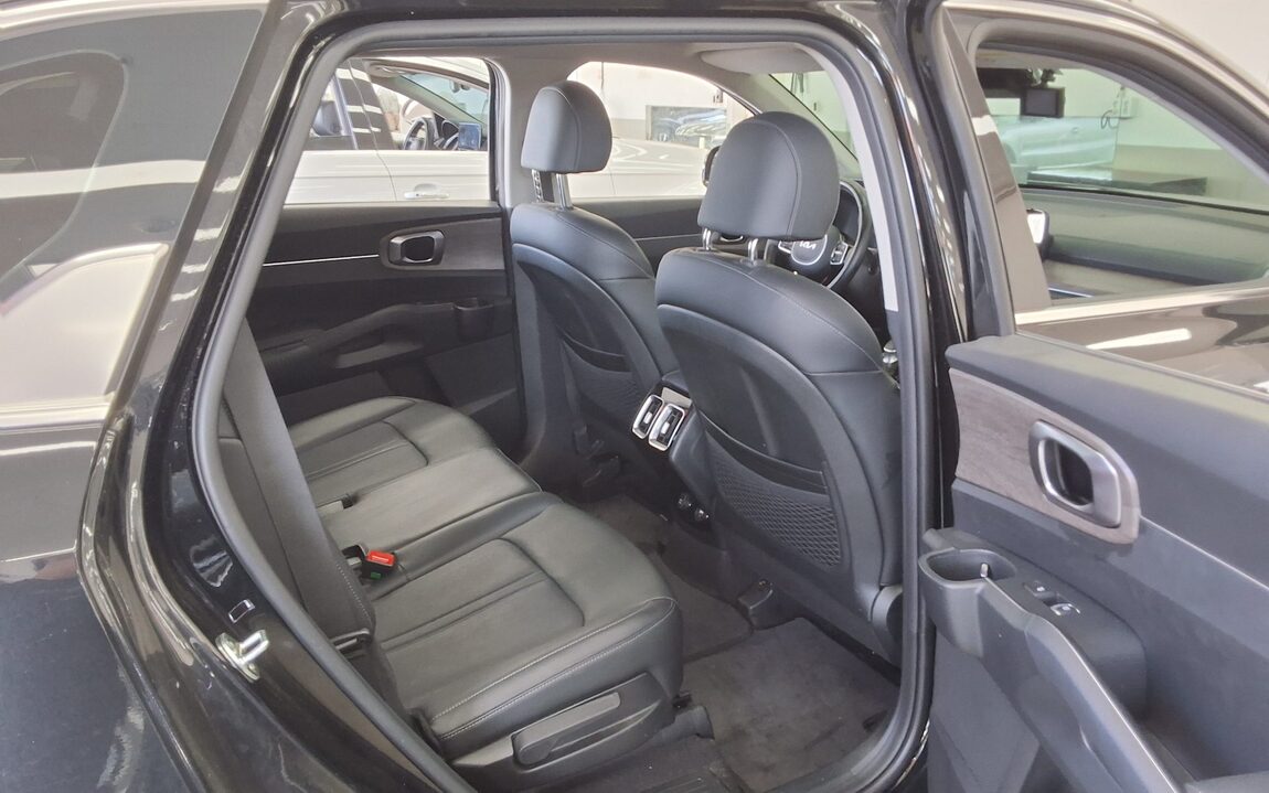 KIA NEW SORENTO (MQ4) 2.2 DIESEL 2WD PRESTIGE 2023 - zdjęcie 13
