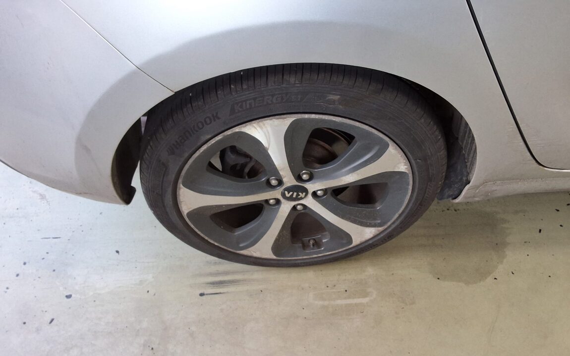 KIA ALL NEW CARENS 1.7 VGT DIESEL NOBLESSE 2014 - zdjęcie 26