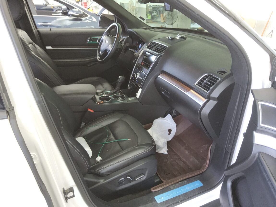 FORD EXPLORER (5TH GEN) 2.3 AWD LIMITED 2017 - zdjęcie 14