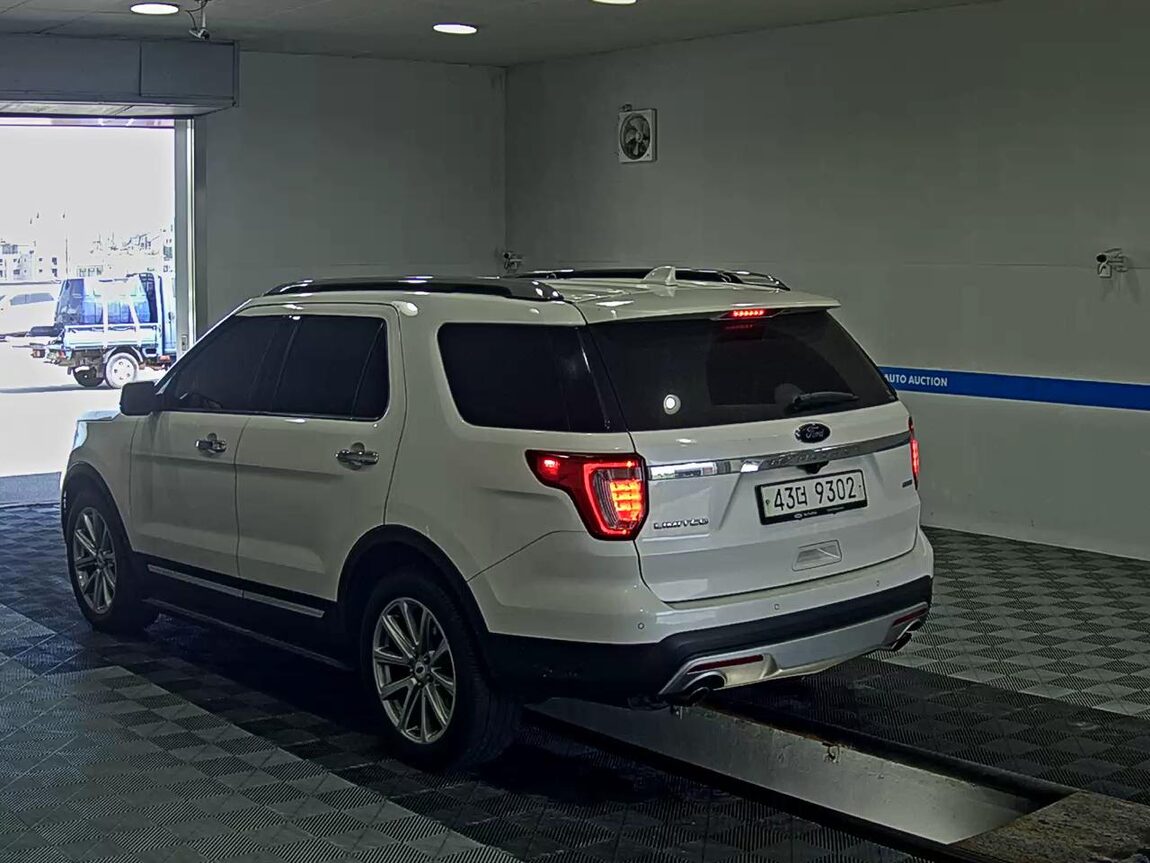 FORD EXPLORER (5TH GEN) 2.3 AWD LIMITED 2017 - zdjęcie 6
