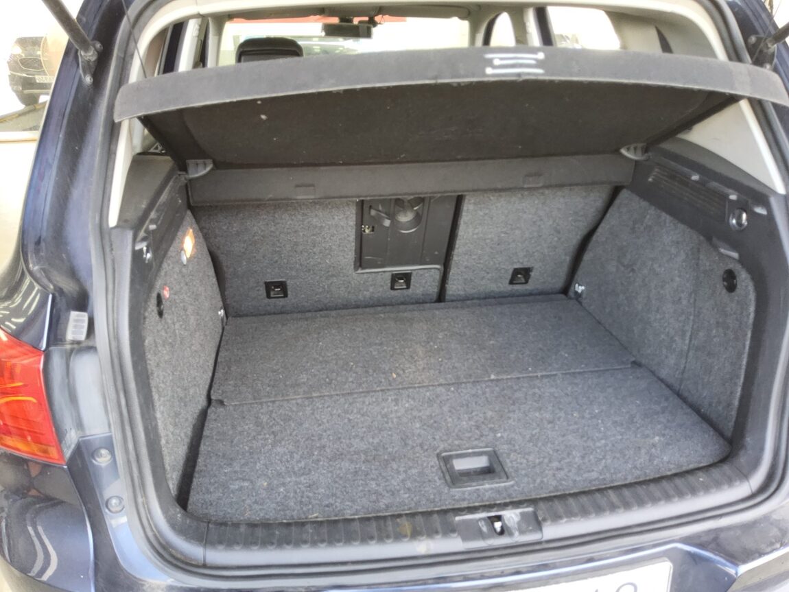 VOLKSWAGEN TIGUAN 2.0 TDI BLUEMOTION PREMIUM 2012 - zdjęcie 15
