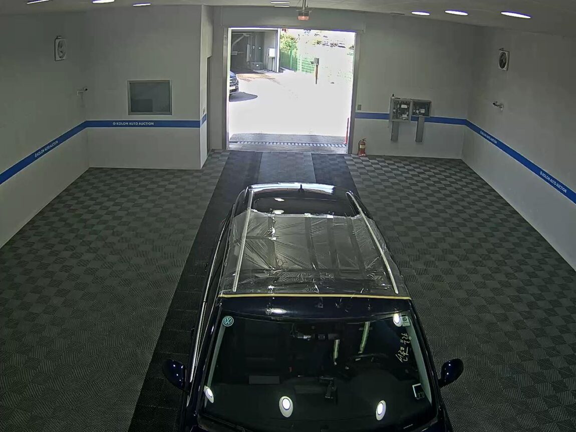 VOLKSWAGEN TIGUAN 2.0 TDI BLUEMOTION PREMIUM 2012 - zdjęcie 7
