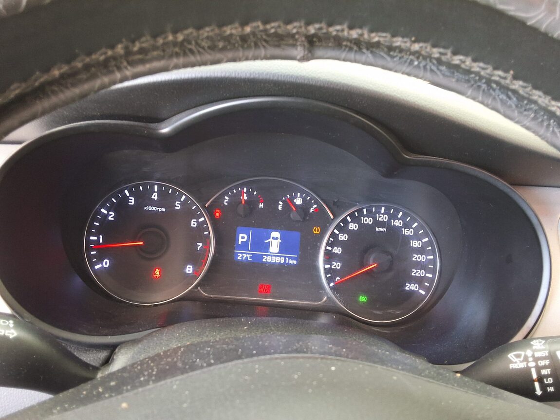 KIA ALL NEW CARENS 2.0 LPI PRESTIGE 2014 - zdjęcie 10