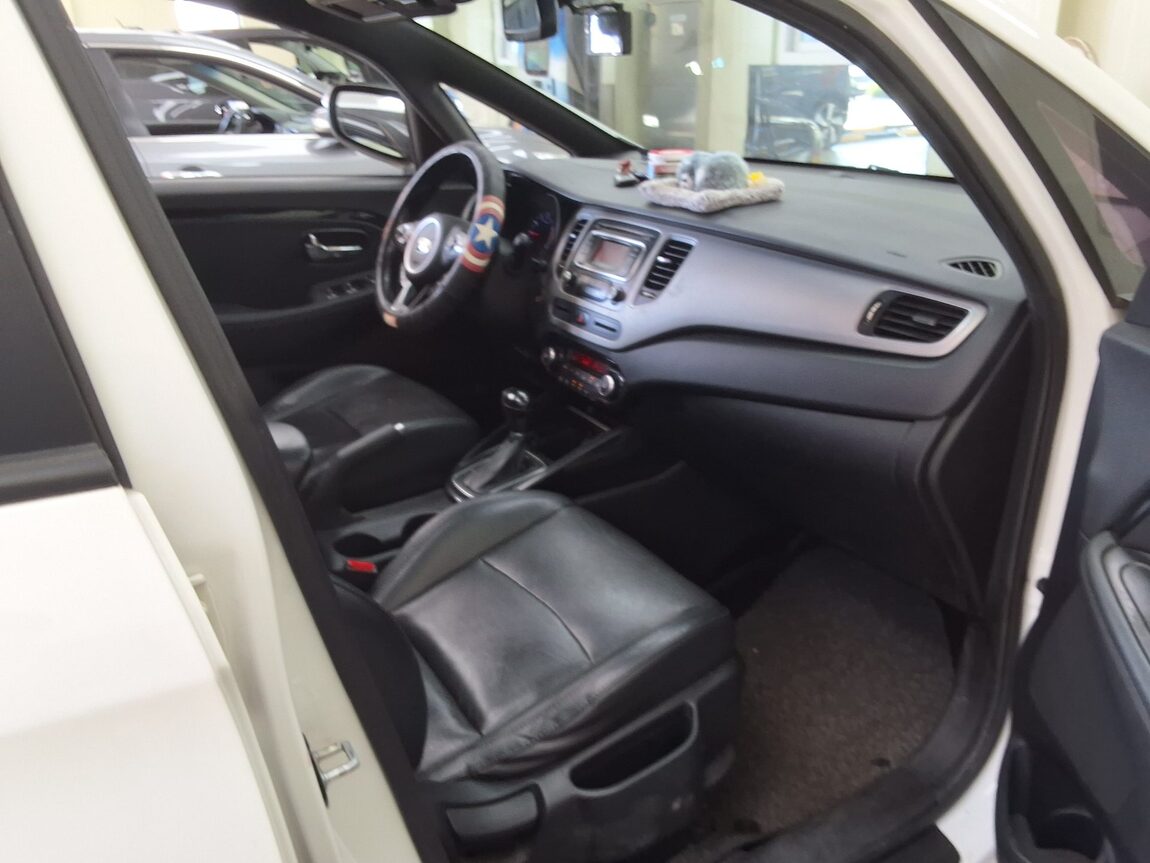 KIA ALL NEW CARENS 2.0 LPI PRESTIGE 2014 - zdjęcie 15