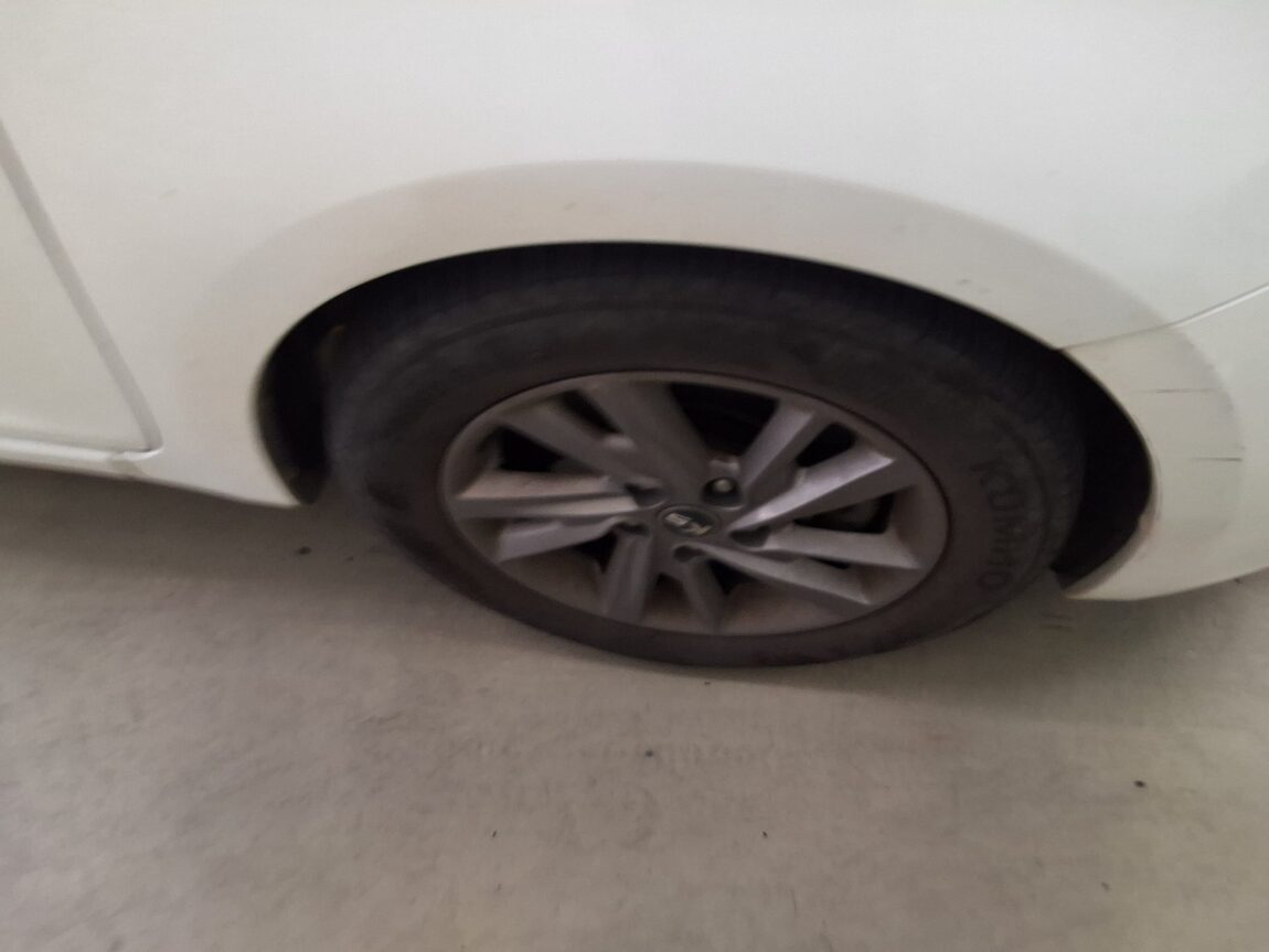 KIA ALL NEW CARENS 2.0 LPI PRESTIGE 2014 - zdjęcie 20
