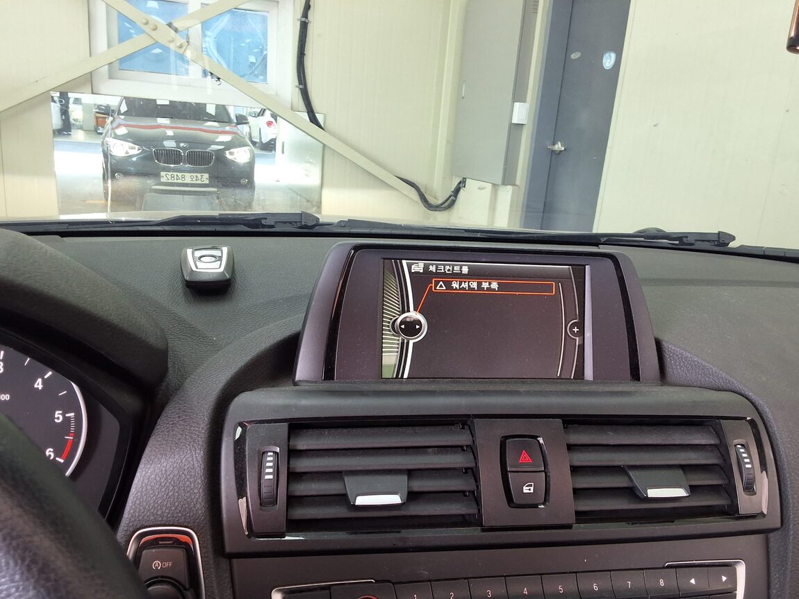BMW 1 SERIES (2ND GEN) 5-DOOR 118d URBAN LINE PACK 1 2014 - zdjęcie 26