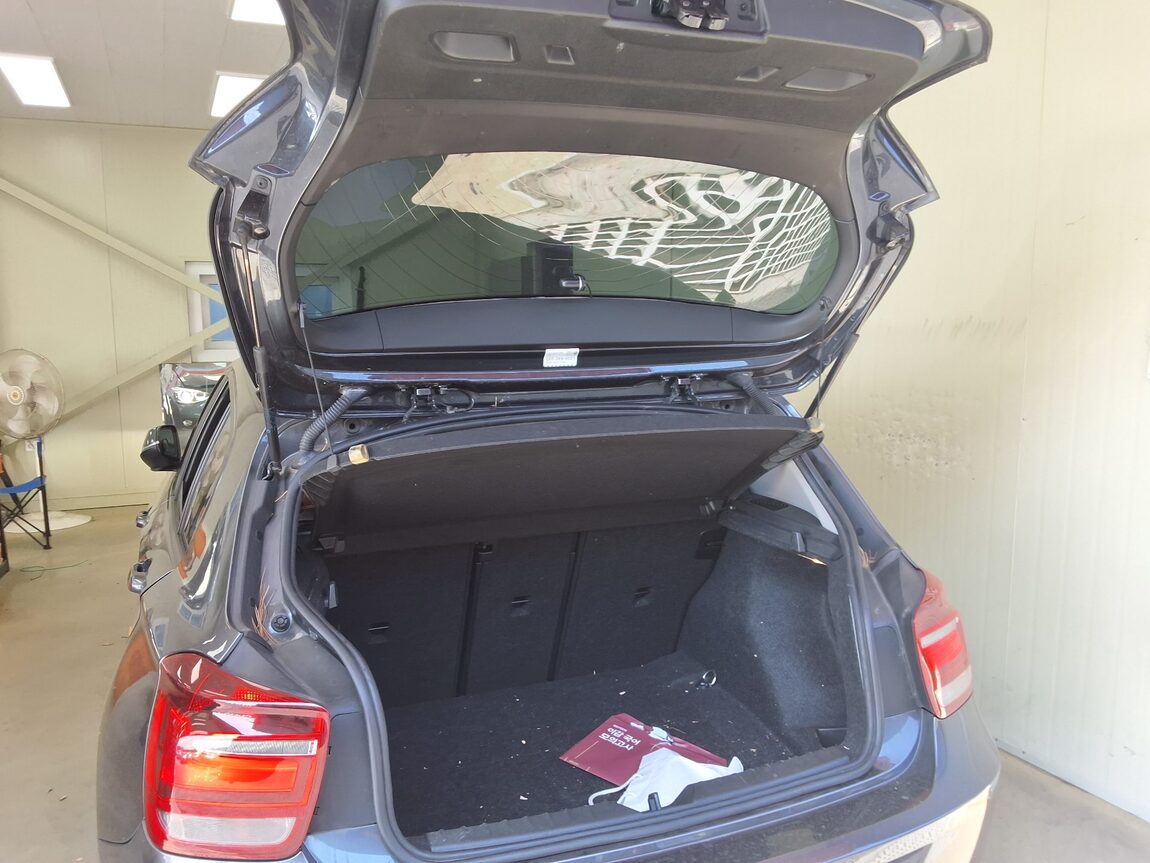 BMW 1 SERIES (2ND GEN) 5-DOOR 118d URBAN LINE PACK 1 2014 - zdjęcie 16