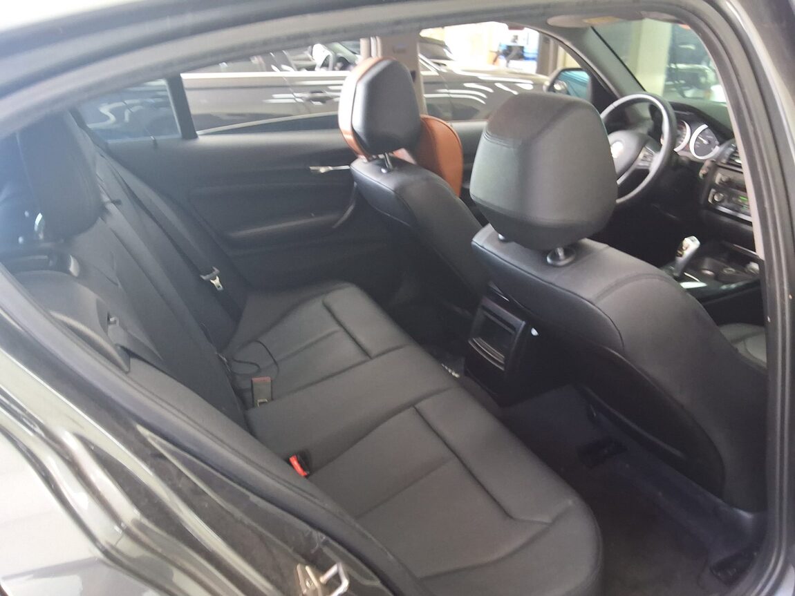 BMW 1 SERIES (2ND GEN) 5-DOOR 118d URBAN LINE PACK 1 2014 - zdjęcie 14
