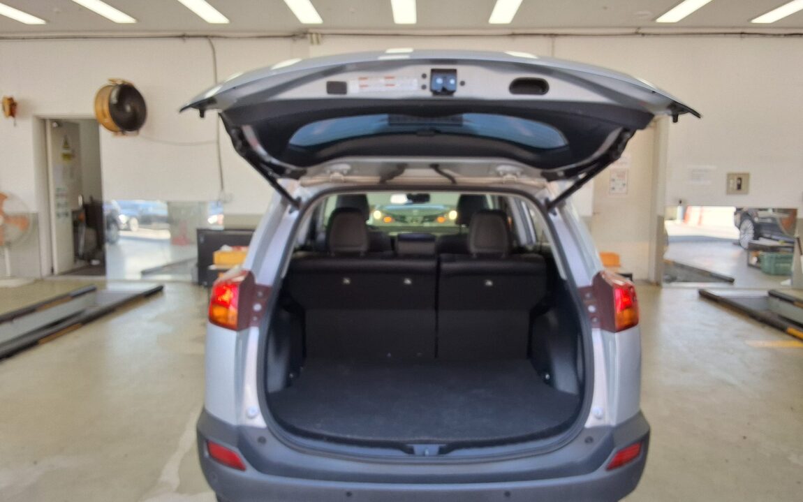 TOYOTA RAV4 (4TH GEN) 2.5 4WD 2014 - zdjęcie 15