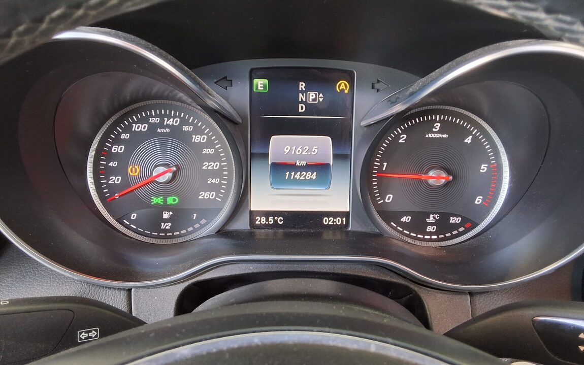 MERCEDES-BENZ C-CLASS (4TH GEN) C220 CDI BLUETEC AVANTGARDE 2015 - zdjęcie 9