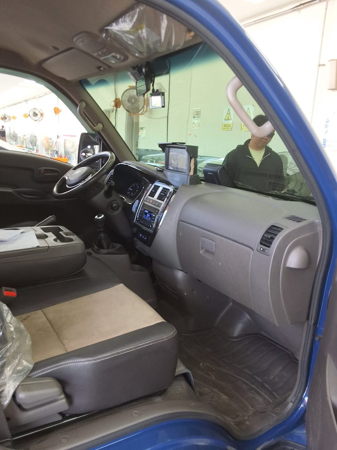 HYUNDAI PORTER II LPG SUPER CAB EXTRA LONG WHEELBASE MODERN 2024 - zdjęcie 12