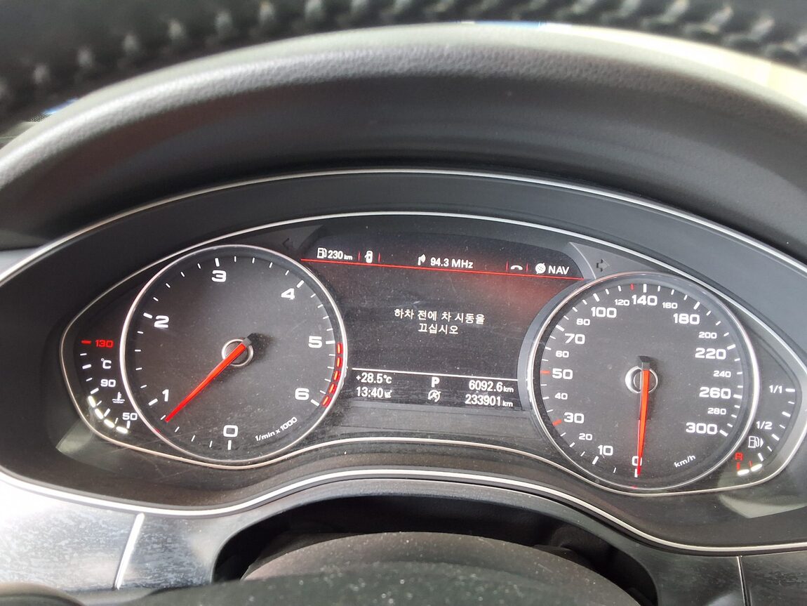 AUDI A6 (4TH GEN) 3.0 TDI QUATTRO LED PACK 2014 - zdjęcie 10