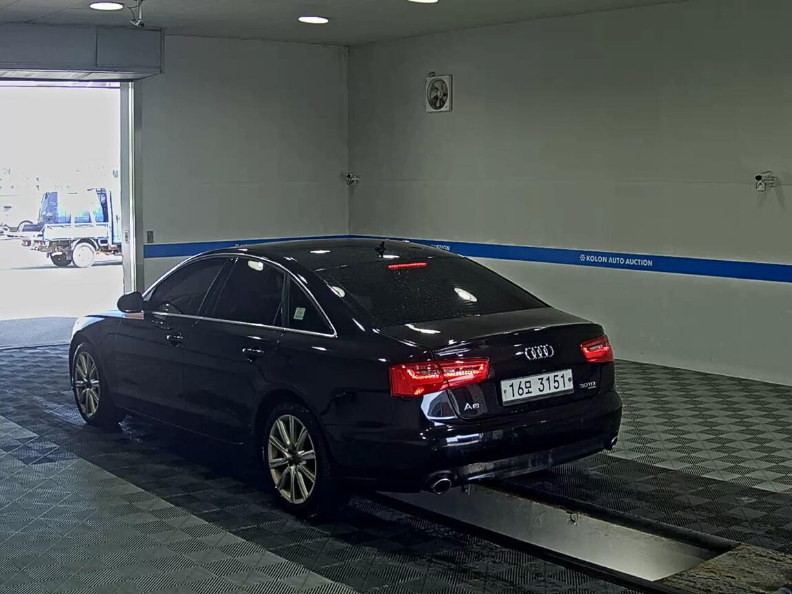 AUDI A6 (4TH GEN) 3.0 TDI QUATTRO LED PACK 2014 - zdjęcie 6