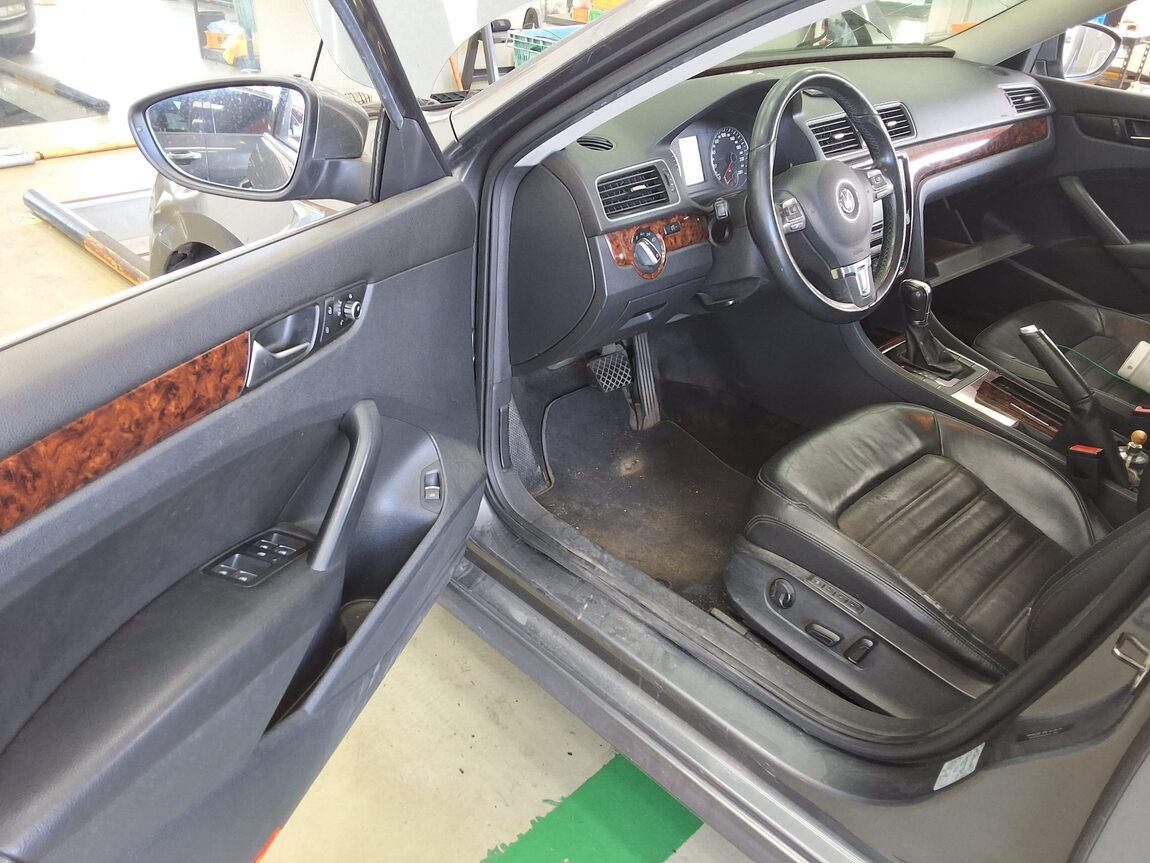 VOLKSWAGEN THE NEW PASSAT (7TH GEN) 2.0 TDI 2012 - zdjęcie 10