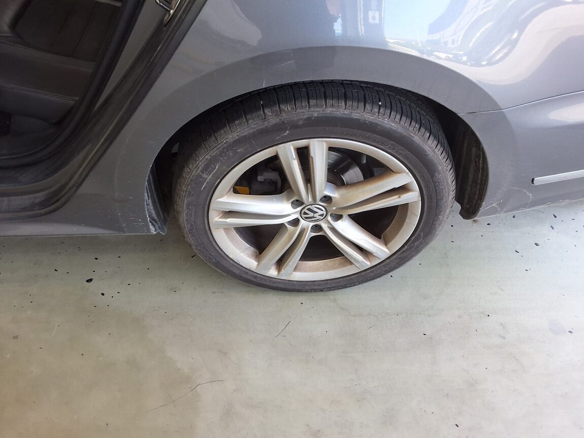 VOLKSWAGEN THE NEW PASSAT (7TH GEN) 2.0 TDI 2012 - zdjęcie 24