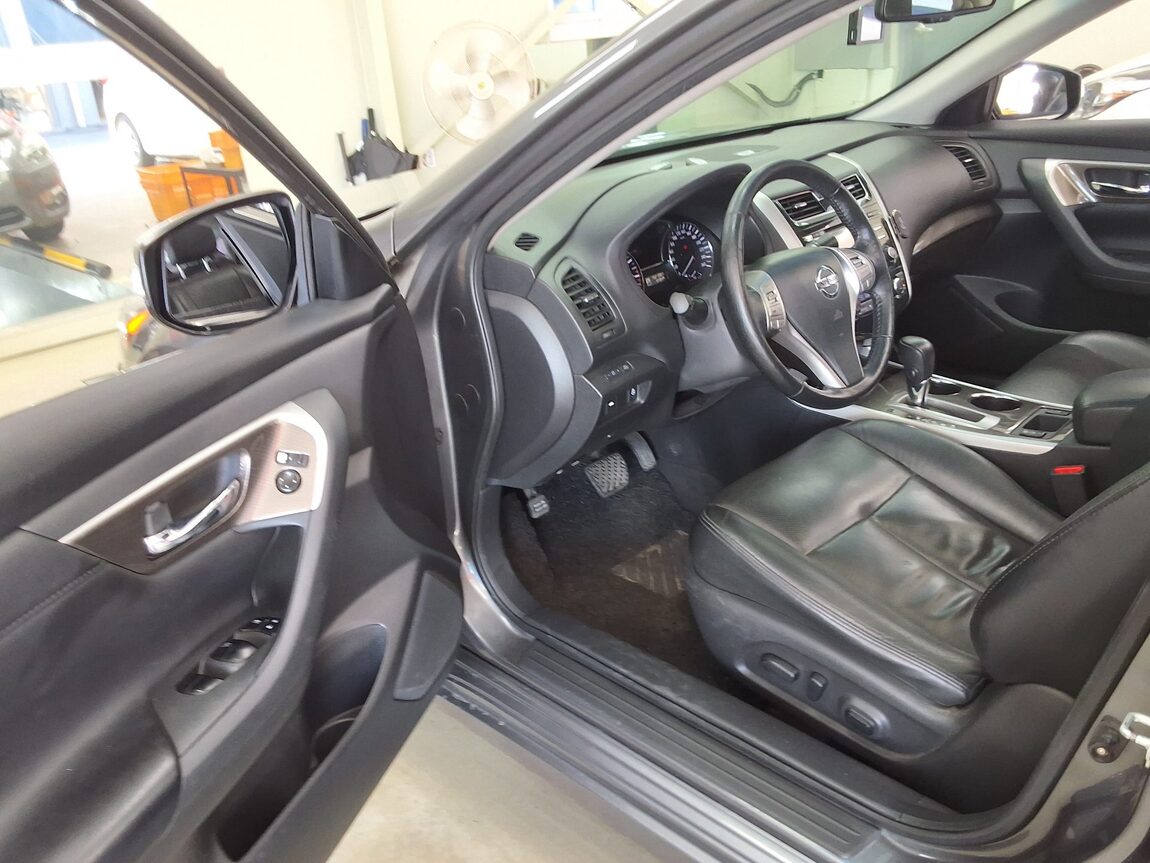 NISSAN ALTIMA (5TH GEN) 2.5 2014 - zdjęcie 11