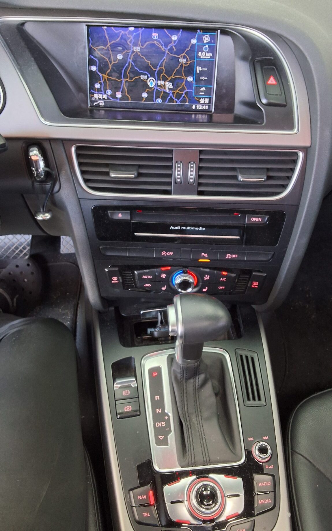 AUDI A4 (4TH GEN) 35 TDI QUATTRO 2015 - zdjęcie 18