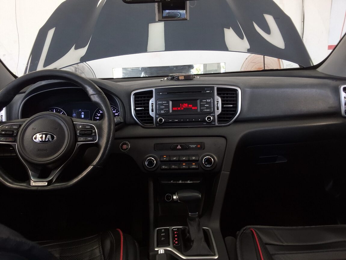 KIA NEW SPORTAGE 1.7 2WD NOBLESSE 2016 - zdjęcie 12