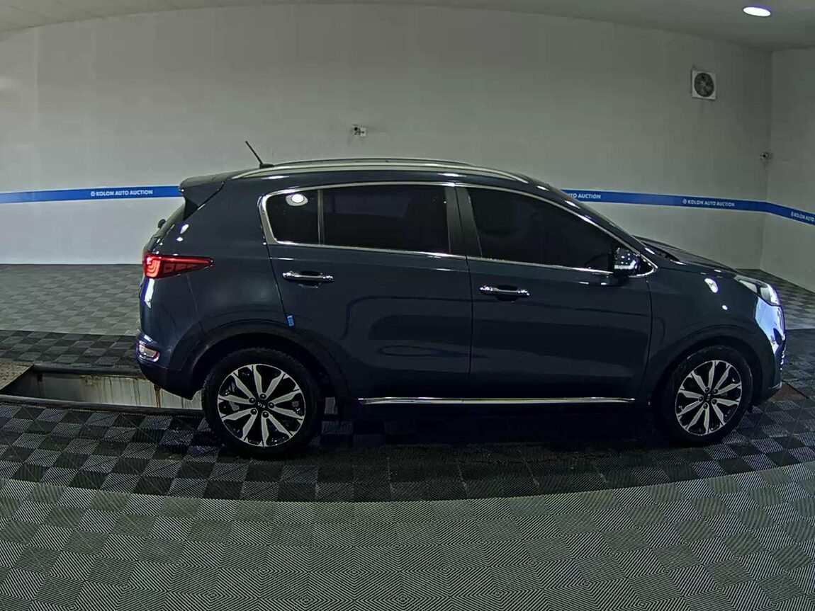 KIA NEW SPORTAGE 1.7 2WD NOBLESSE 2016 - zdjęcie 4