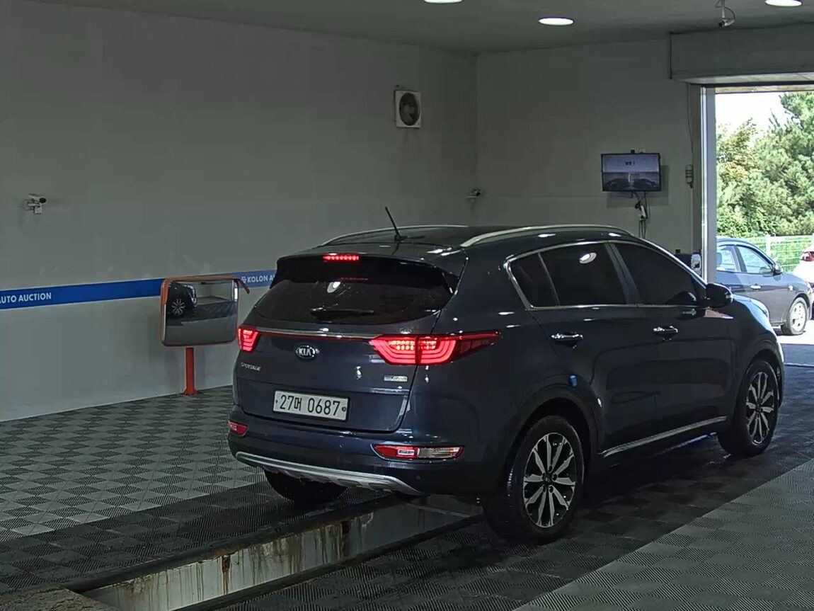 KIA NEW SPORTAGE 1.7 2WD NOBLESSE 2016 - zdjęcie 5