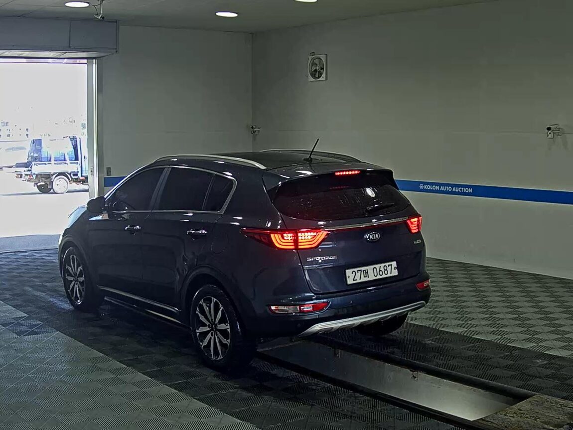 KIA NEW SPORTAGE 1.7 2WD NOBLESSE 2016 - zdjęcie 6