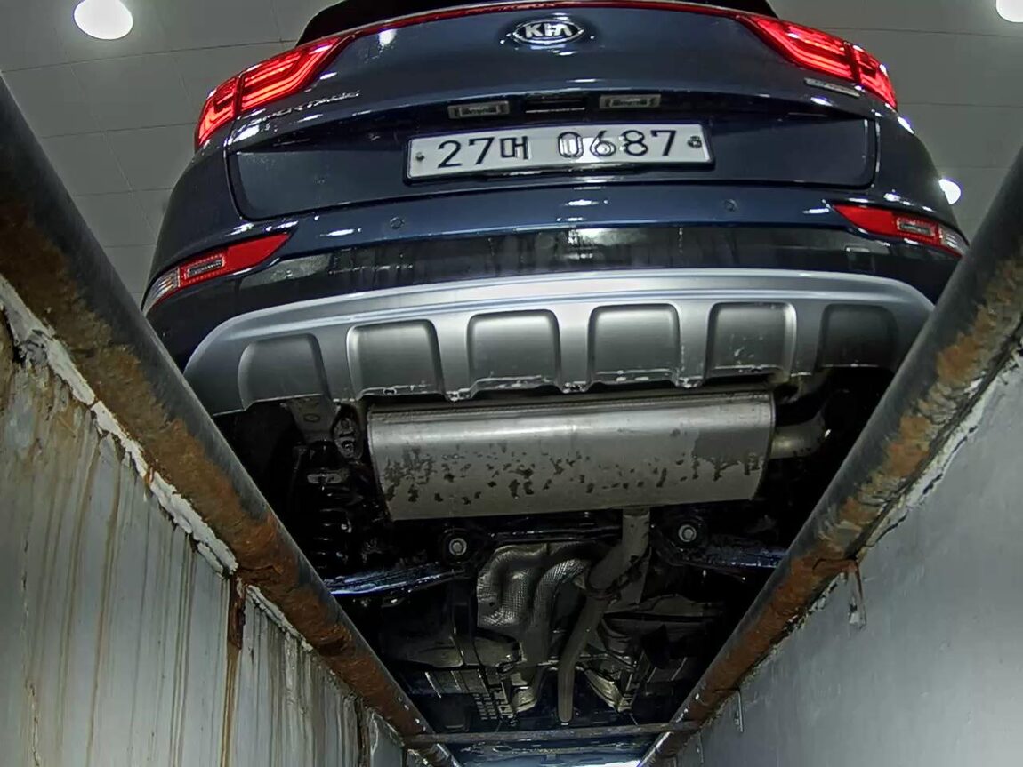 KIA NEW SPORTAGE 1.7 2WD NOBLESSE 2016 - zdjęcie 8