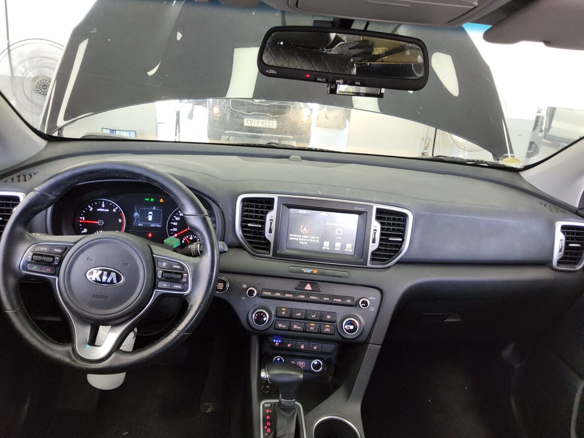 KIA NEW SPORTAGE R2.0 2WD PRESTIGE 2016 - zdjęcie 11