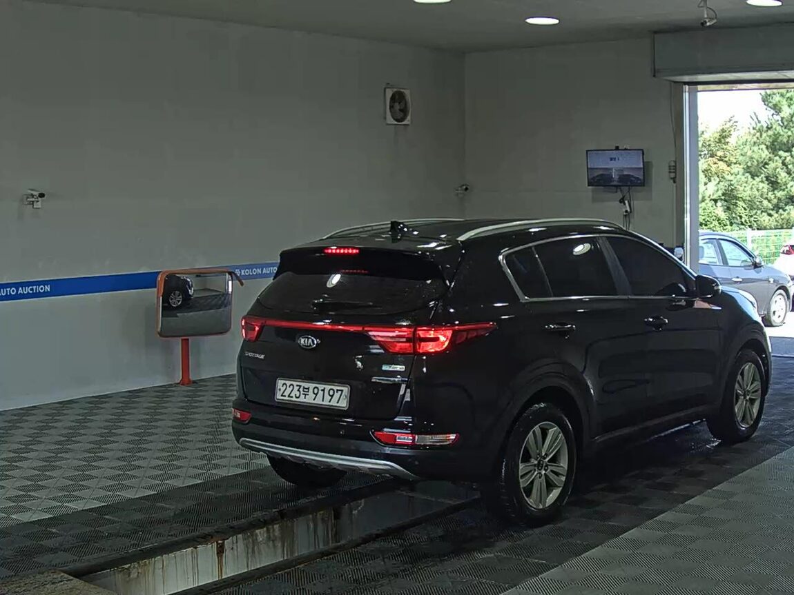 KIA NEW SPORTAGE R2.0 2WD PRESTIGE 2016 - zdjęcie 5