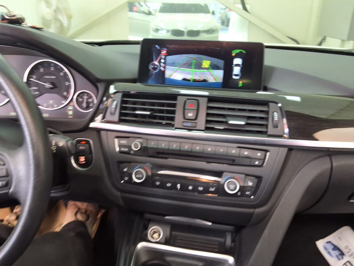 BMW 3 SERIES (6TH GEN) 320d 2015 - zdjęcie 24