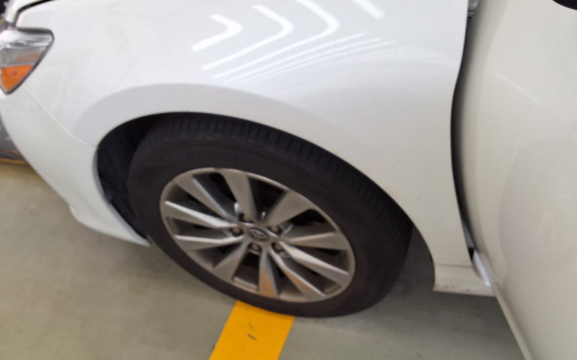 TOYOTA CAMRY (9TH GEN) 2.5 XLE 2015 - zdjęcie 24
