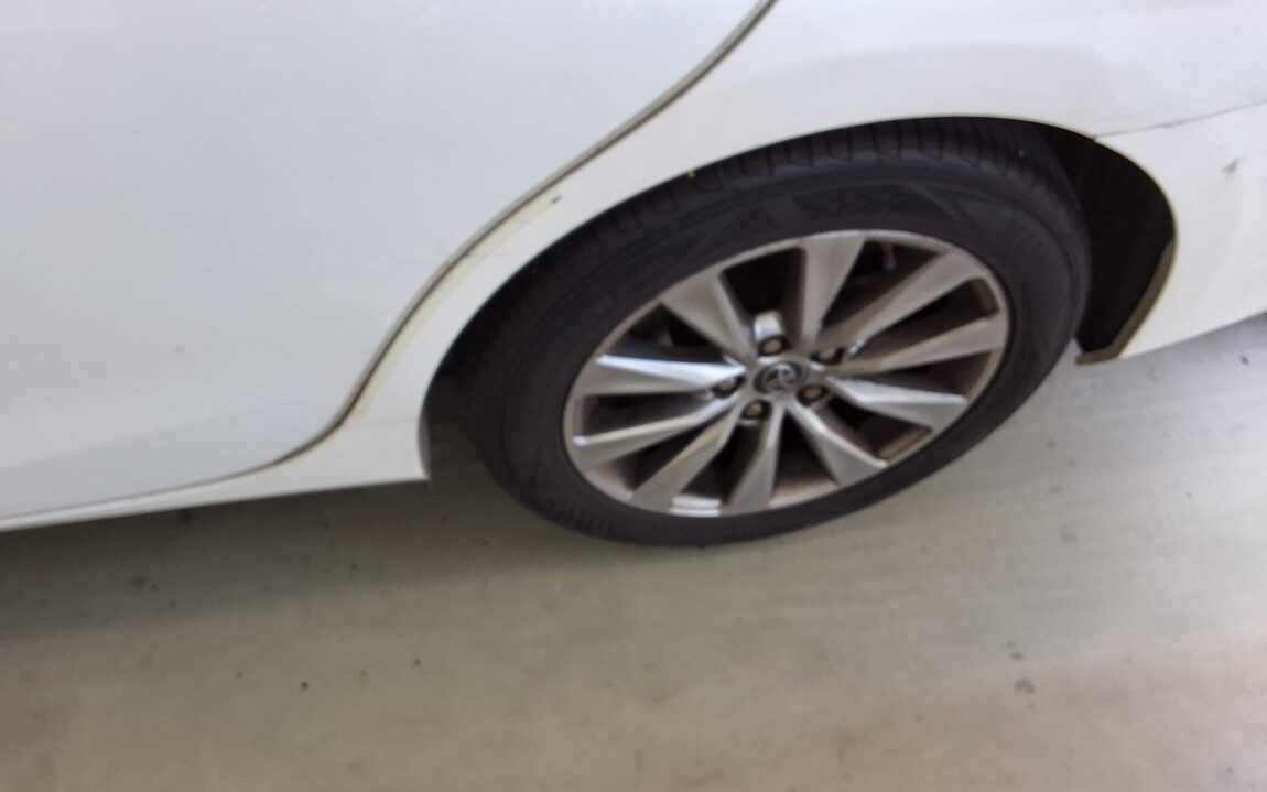 TOYOTA CAMRY (9TH GEN) 2.5 XLE 2015 - zdjęcie 25